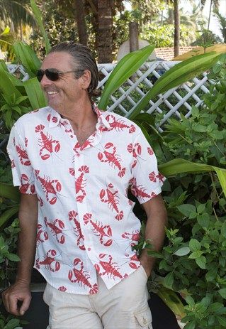 Rock lobster Short Sleeve Shirt.