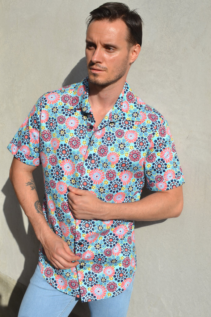 Sky blue short sleeve shirt.