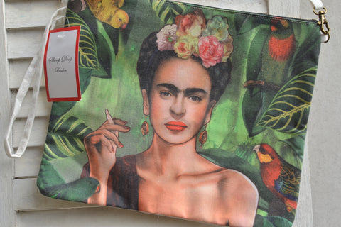 Frida Kahlo Smoking & Flowers Bucket Bag